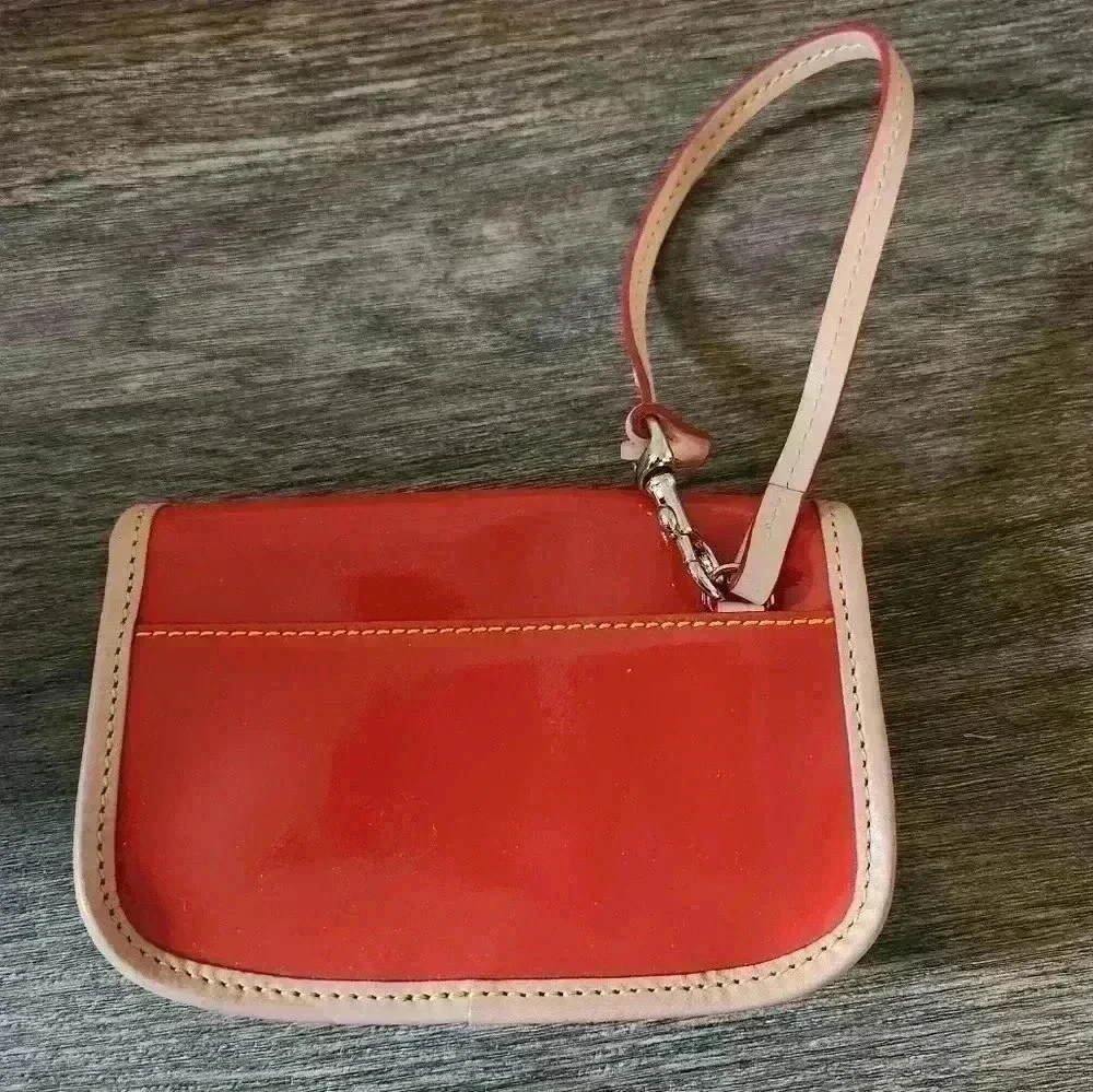 Dooney & Bourke patent leather mini wristlet Orange NWOT - Picture 2 of 5